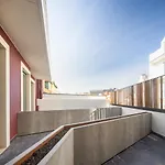 Lsa Avenida By Numa