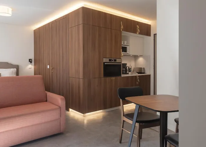 Aparthotel Lsa Avenida By Numa